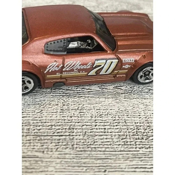 2019 Hot Wheels Nightburnerz '70 Chevy Chevelle - Picture 6 of 9
